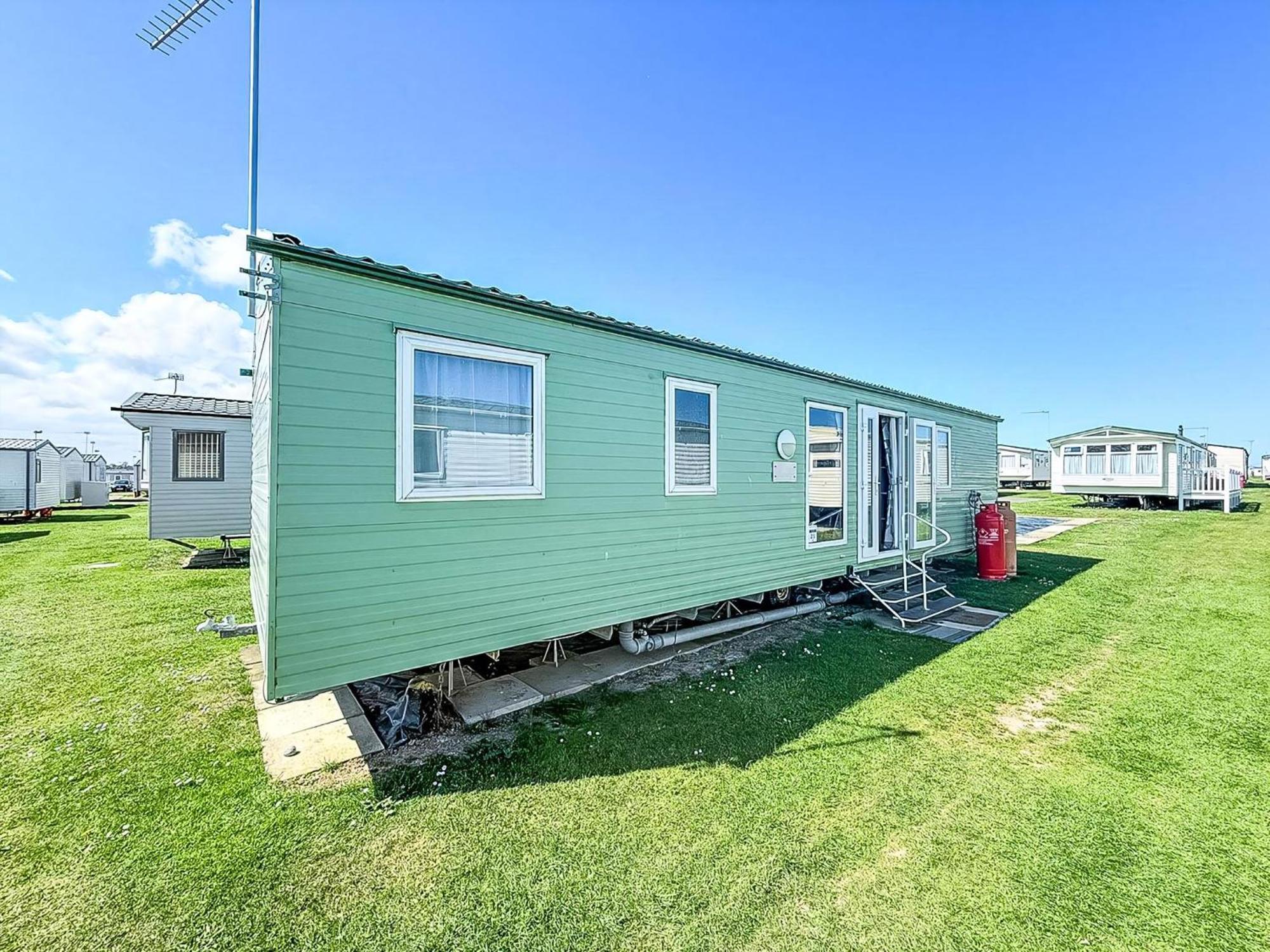 Lovely 8 Berth Caravan Nearby Scratby Beach In Norfolk Ref 50021F Great Yarmouth Zewnętrze zdjęcie